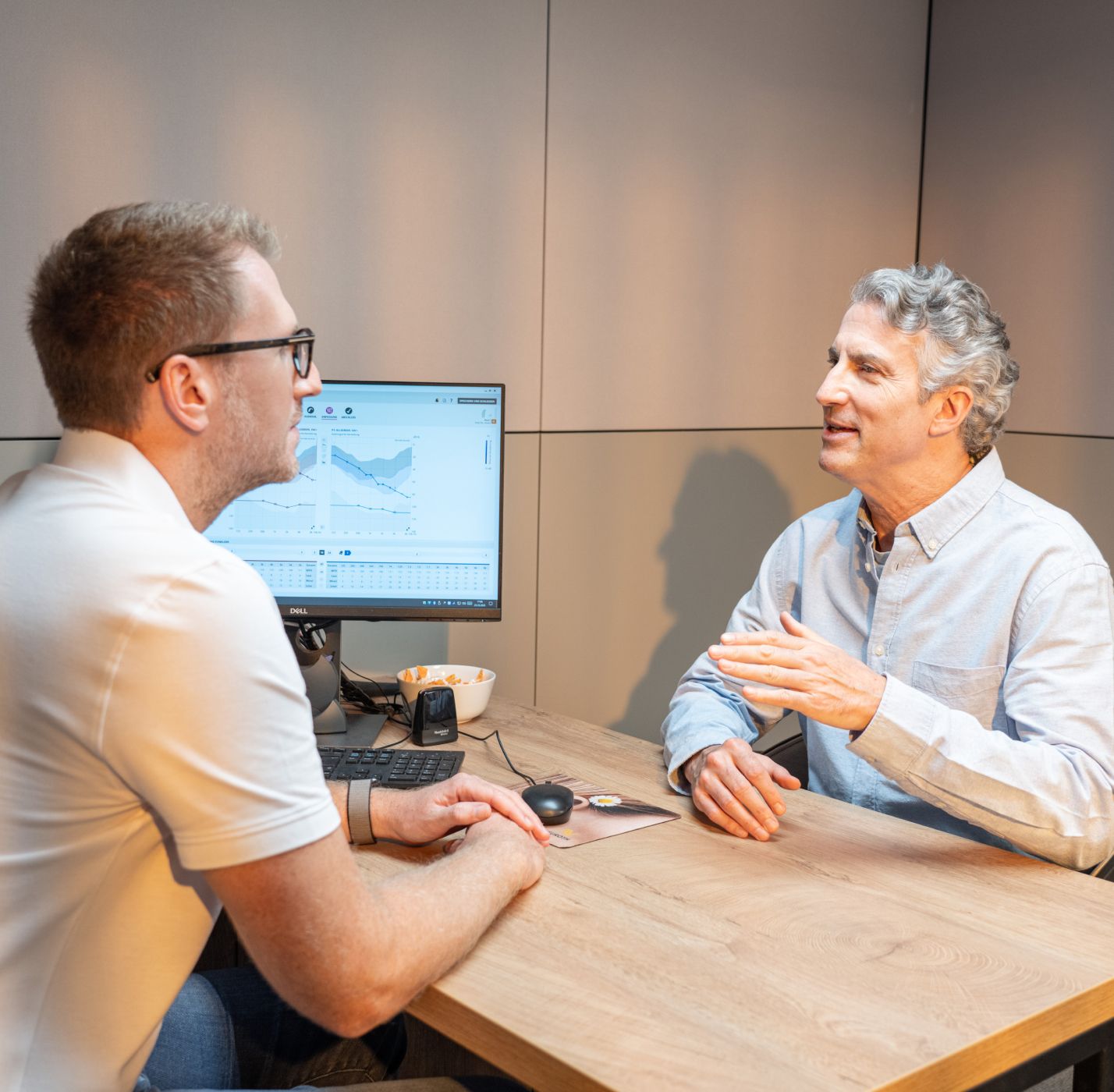 Beratungssituation im Neuroth-Fachinstitut