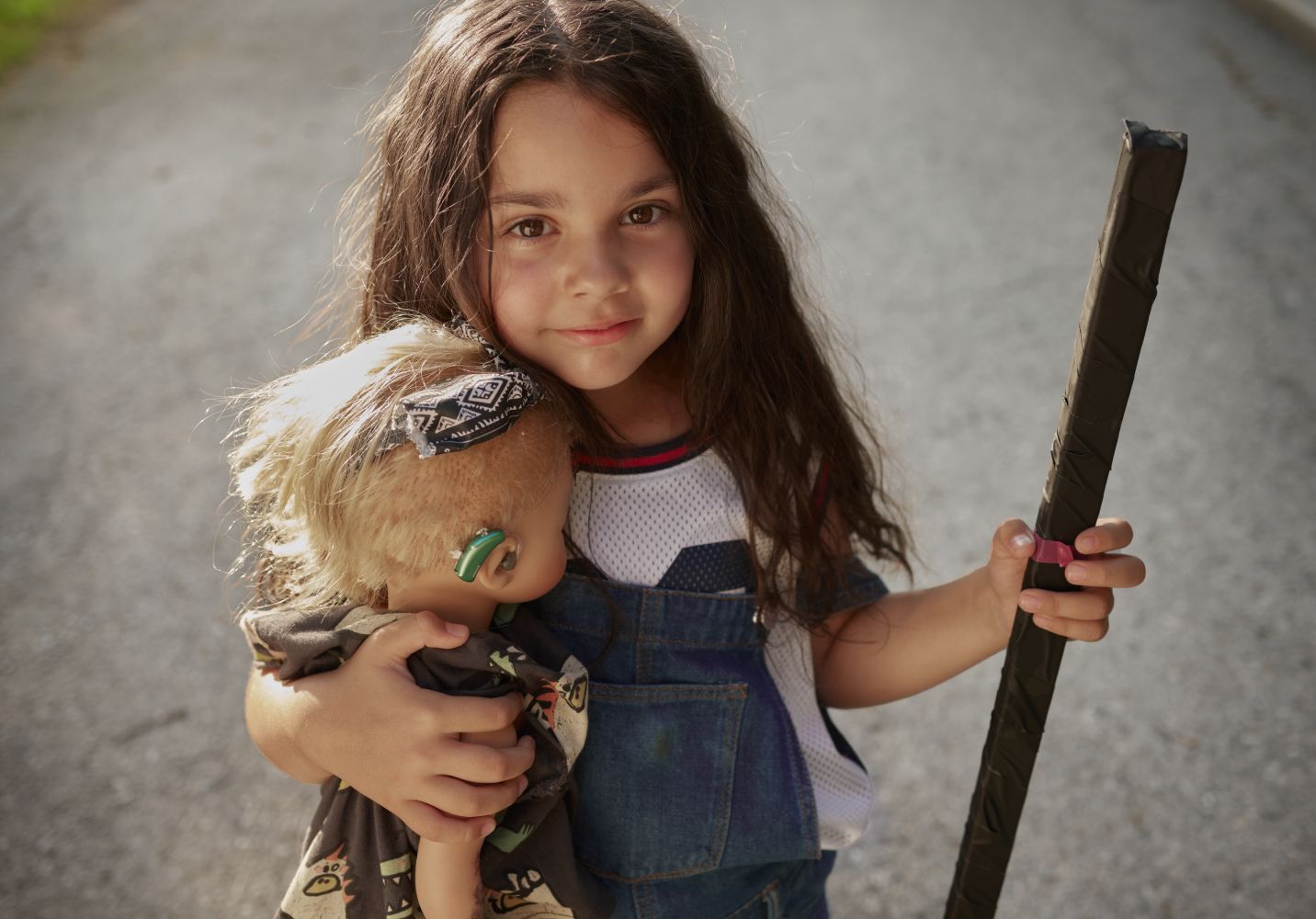 Enfant avec ours en peluche